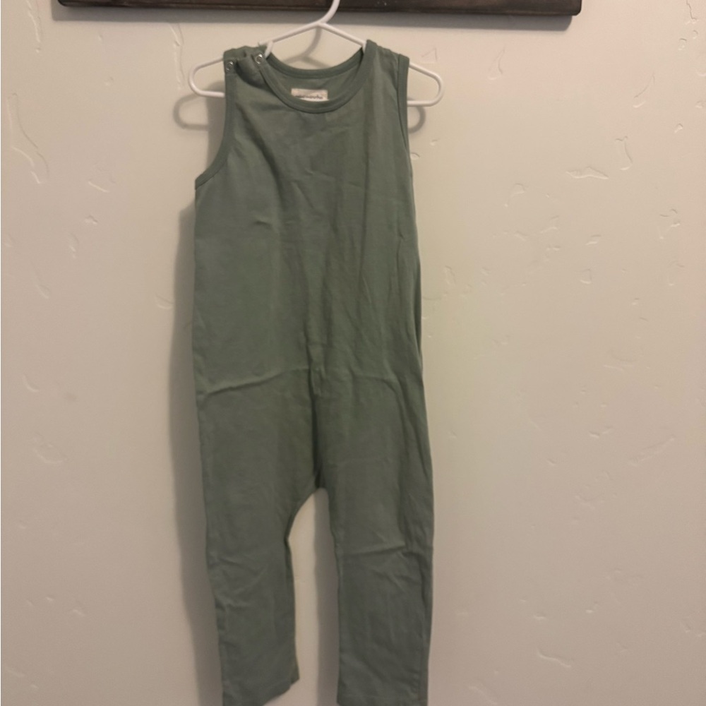 Mini Mioche kids size 5/6 one piece romper